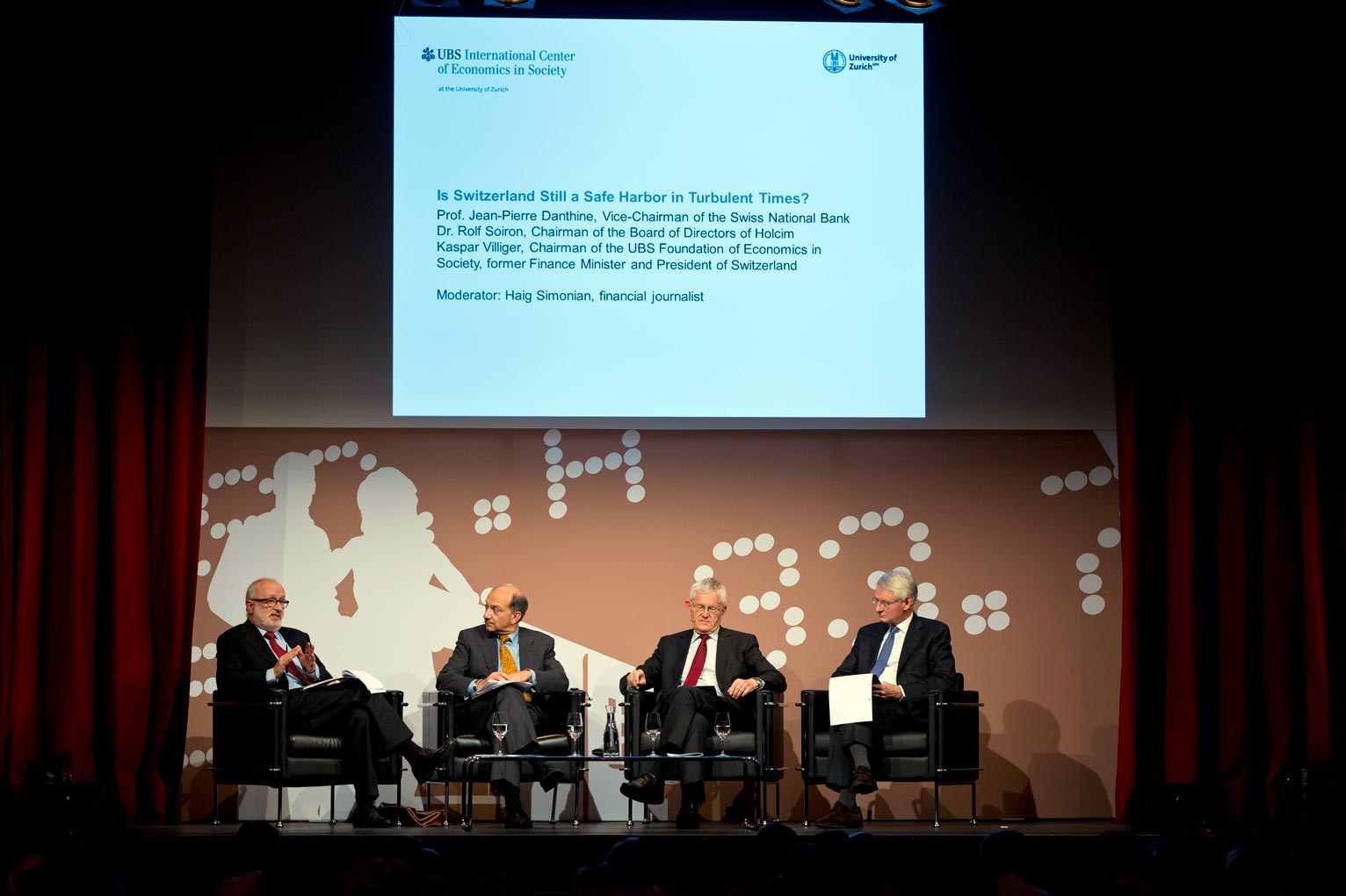 Panel discussion on 'Is Switzerland Still a Safe Harbor in Turbulent Times?'