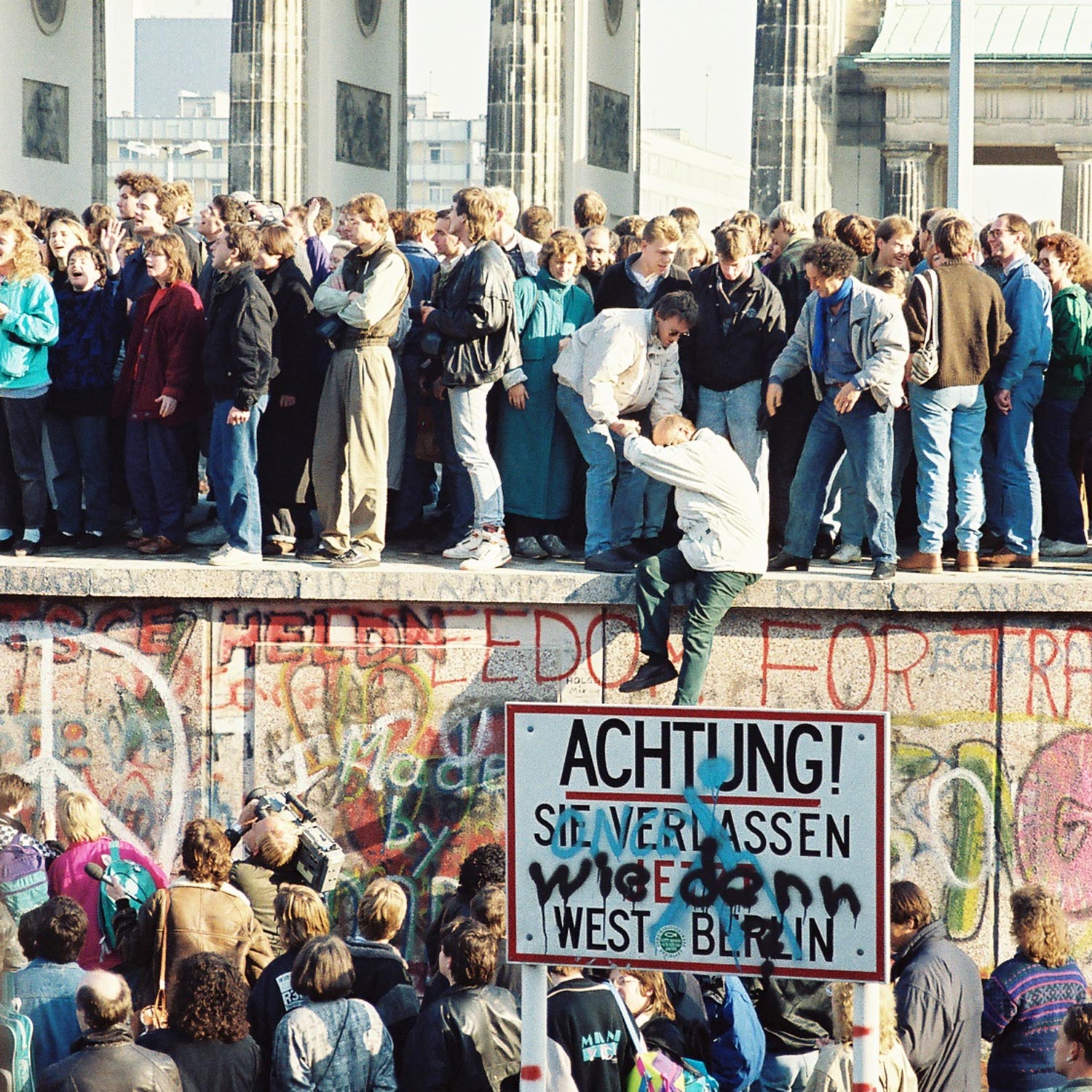 In 1990, as West German Interior Minister, Schäuble negotiated the treaty that brought West and East Germany together. © Sue Ream / Wikimedia Commons