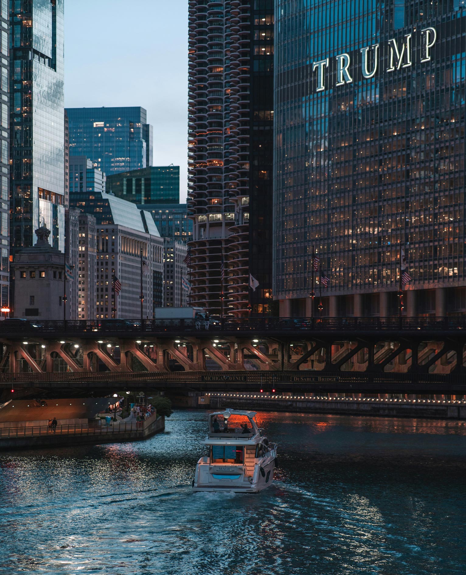 Trump Tower in Chicago, USA. Image via Mike Cox / unsplash.