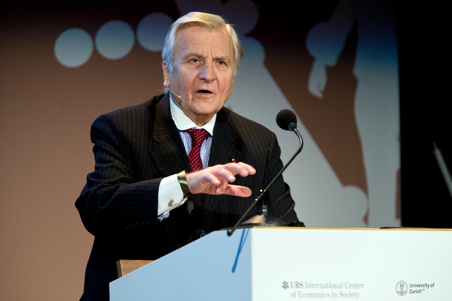 Jean-Claude Trichet, Chairman of the G30 and former President of the European Central Bank, delivered the opening lecture